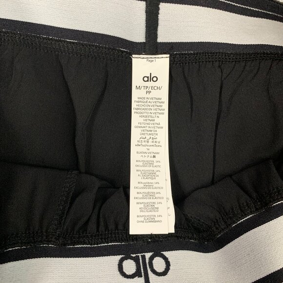 ALO Yoga Black Relaxed Tailored Pants Minimalist Athleisure Staple (Regular)🖤🤩 - Picture 4 of 7